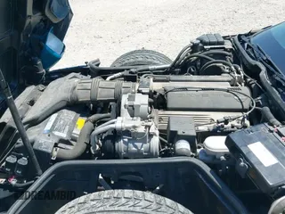 ✅ 1992 Chevrolet Corvette • VIN: 1G1YY23P6N5111770 • Lot: 42366542. Wystawiony na IAAI z przebiegiem 39 505 mil. Bezpłatny archiwum sprzedaży aukcyjnych z USA i szczegółowy raport historii pojazdu na DreamBid. Zdjęcie 19.