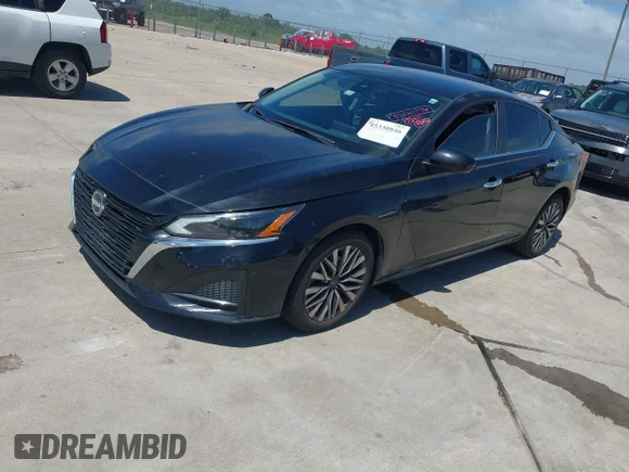 ✅ 2023 Nissan Altima SV • VIN: 1N4BL4DV9PN315413 • Lot: 45330846. Wystawiony na IAAI z przebiegiem 38 607 mil. Bezpłatny archiwum sprzedaży aukcyjnych z USA i szczegółowy raport historii pojazdu na DreamBid. Zdjęcie 2.