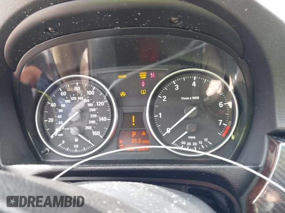 ✅ 2011 BMW 3 Series 328i • VIN: WBAPH5G51BNM72572 • Лот: 44827643. Опубліковано раніше на IAAI з пробігом 107 885 миль. Безкоштовний доступ до архіву аукціонних продажів зі США та докладний звіт про історію автомобіля на DreamBid. Зображення 7.