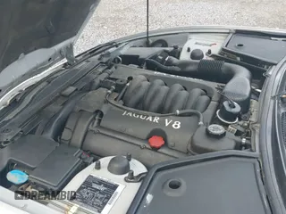 ✅ 1998 Jaguar XK • VIN: SAJGX2249WC025543 • Lot: 42697106. Listed on IAAI with 41,102 mi. Free auction sales archive from the USA and detailed vehicle history report at DreamBid. Image 12.