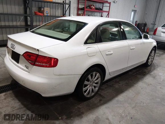✅ 2010 Audi A4 Premium Plus • VIN: WAUHFAFL3AN033780 • Lot: 44551273. Wystawiony na IAAI z przebiegiem 240 670 mil. Bezpłatny archiwum sprzedaży aukcyjnych z USA i szczegółowy raport historii pojazdu na DreamBid. Zdjęcie 4.