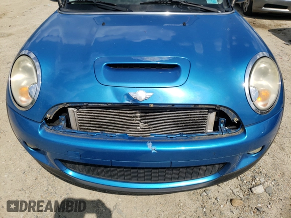 ✅ 2008 MINI Clubman S • VIN: WMWMM33578TP70833 • Лот: 39586744. Опубликован ранее на Copart с пробегом 110 037 миль. Бесплатный доступ к архиву аукционных продаж из США и подробный отчёт об истории автомобиля на DreamBid. Изображение 9.