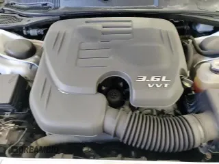 ✅ 2021 Dodge Challenger SXT • VIN: 2C3CDZAG2MH542692 • Lot: 84971605. Wystawiony na Copart z przebiegiem 61 153 mil. Bezpłatny archiwum sprzedaży aukcyjnych z USA i szczegółowy raport historii pojazdu na DreamBid. Zdjęcie 13.