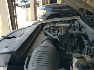 ✅ 2005 Ford Expedition Special Service • VIN: 1FMPU16525LA81872 • Лот: 42374363. Опубликован ранее на IAAI с пробегом 285 499 миль. Бесплатный доступ к архиву аукционных продаж из США и подробный отчёт об истории автомобиля на DreamBid. Изображение 12.