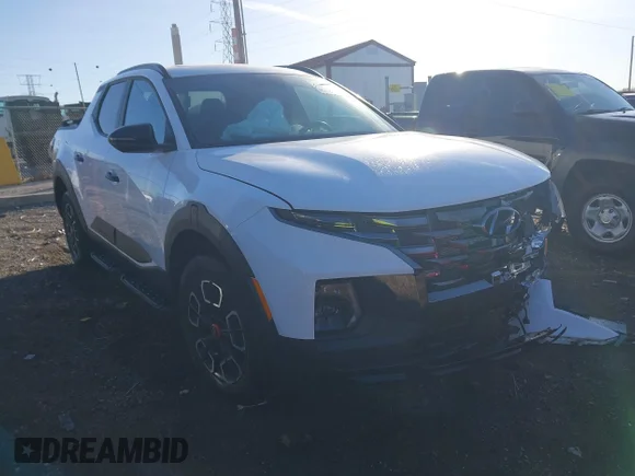 ✅ 2024 Hyundai Santa Cruz XRT • VIN: 5NTJDDAF9RH088132 • Lot: 43690080. Listed on IAAI with 19,659 mi. Free auction sales archive from the USA and detailed vehicle history report at DreamBid. Image 1.