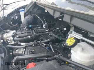 ✅ 2025 Ford Transit Passenger XL • VIN: 1FBAX2YG4SKA25556 • Lot: 42944558. Wystawiony na IAAI z przebiegiem 10 351 mil. Bezpłatny archiwum sprzedaży aukcyjnych z USA i szczegółowy raport historii pojazdu na DreamBid. Zdjęcie 19.