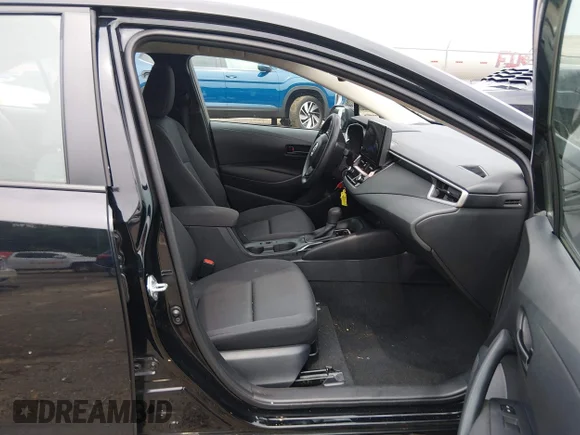 ✅ 2025 Toyota Corolla LE • VIN: 5YFB4MDE7SP269034 • Лот: 45421110. Опубликован ранее на IAAI с пробегом 35 455 миль. Бесплатный доступ к архиву аукционных продаж из США и подробный отчёт об истории автомобиля на DreamBid. Изображение 5.