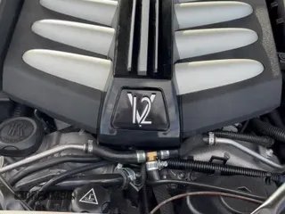 ✅ 2010 Rolls-Royce Ghost • VIN: SCA664S59AUX48840 • Lot: 89877205. Wystawiony na Copart z przebiegiem 90 066 mil. Bezpłatny archiwum sprzedaży aukcyjnych z USA i szczegółowy raport historii pojazdu na DreamBid. Zdjęcie 12.