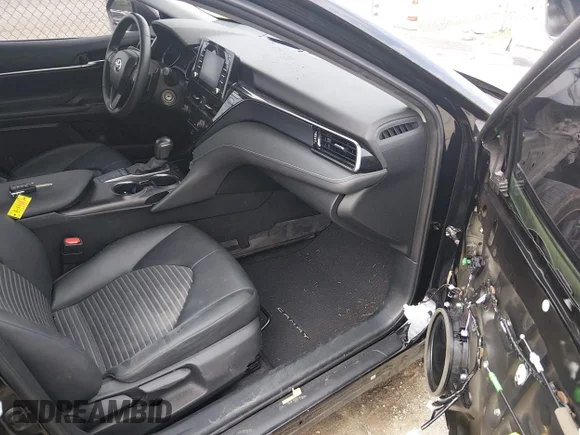 ✅ 2022 Toyota Camry SE • VIN: 4T1G11AK8NU667587 • Lot: 45175725. Wystawiony na IAAI z przebiegiem 44 718 mil. Bezpłatny archiwum sprzedaży aukcyjnych z USA i szczegółowy raport historii pojazdu na DreamBid. Zdjęcie 5.