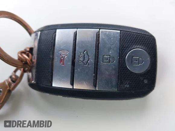 ✅ 2016 Kia Optima SX Turbo • VIN: 5XXGW4L26GG022109 • Лот: 44246580. Опубліковано раніше на IAAI з пробігом 195 227 миль. Безкоштовний доступ до архіву аукціонних продажів зі США та докладний звіт про історію автомобіля на DreamBid. Зображення 11.