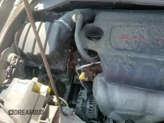 ✅ 2018 Jeep Renegade Sport • VIN: ZACCJBAB1JPG92416 • Lot: 80303415. Wystawiony na Copart z przebiegiem 124 909 mil. Bezpłatny archiwum sprzedaży aukcyjnych z USA i szczegółowy raport historii pojazdu na DreamBid. Zdjęcie 16.