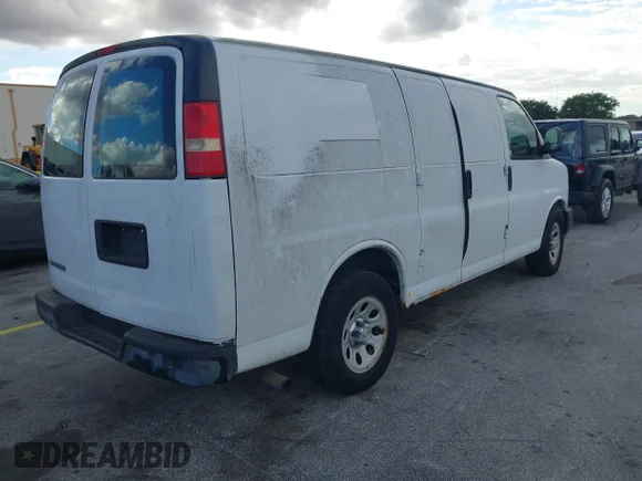 ✅ 2012 Chevrolet Express Cargo • VIN: 1GCSGAFX5C1108675 • Лот: 44124600. Опубліковано раніше на IAAI з пробігом 84 301 миль. Безкоштовний доступ до архіву аукціонних продажів зі США та докладний звіт про історію автомобіля на DreamBid. Зображення 4.
