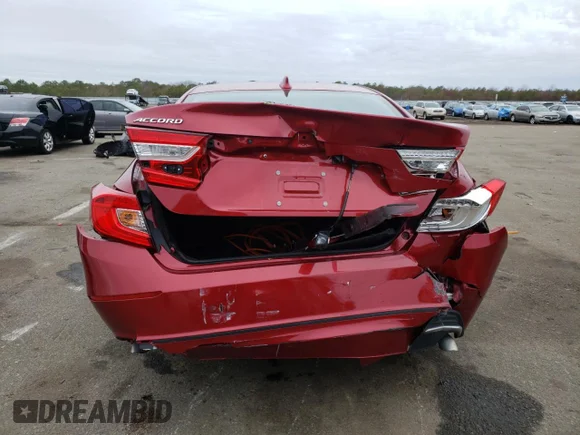 ✅ 2019 Honda Accord LX • VIN: 1HGCV1F15KA083296 • Lot: 70177792. Wystawiony na Copart z przebiegiem 14 966 mil. Bezpłatny archiwum sprzedaży aukcyjnych z USA i szczegółowy raport historii pojazdu na DreamBid. Zdjęcie 6.
