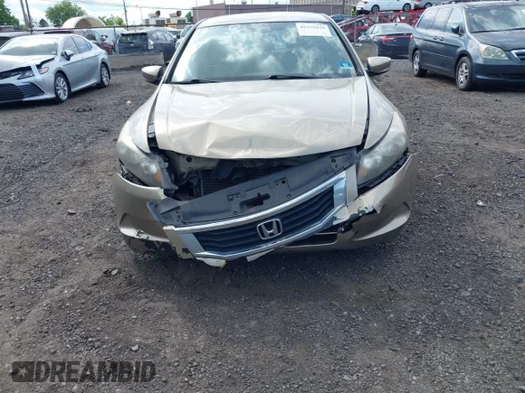 ✅ 2008 Honda Accord LX • VIN: 1HGCP26388A123106 • Lot: 45255829. Wystawiony na IAAI z przebiegiem 170 658 mil. Bezpłatny archiwum sprzedaży aukcyjnych z USA i szczegółowy raport historii pojazdu na DreamBid. Zdjęcie 6.