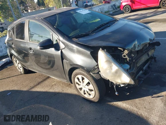 ✅ 2014 Toyota Prius One • VIN: JTDKDTB32E1557743 • Lot: 44115748. Wystawiony na IAAI z przebiegiem 180 947 mil. Bezpłatny archiwum sprzedaży aukcyjnych z USA i szczegółowy raport historii pojazdu na DreamBid. Zdjęcie 1.