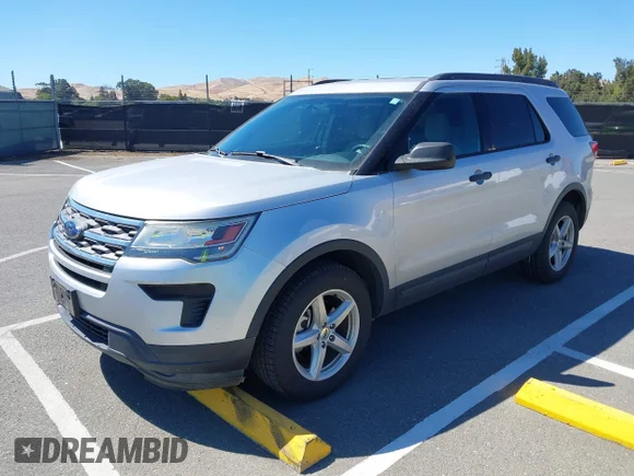 ✅ 2019 Ford Explorer • VIN: 1FM5K8BH4KGA93614 • Lot: 45407623. Wystawiony na IAAI z przebiegiem 43 739 mil. Bezpłatny archiwum sprzedaży aukcyjnych z USA i szczegółowy raport historii pojazdu na DreamBid. Zdjęcie 2.