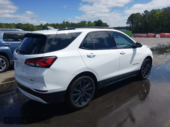 ✅ 2024 Chevrolet Equinox RS • VIN: 3GNAXMEG8RL222323 • Lot: 44915446. Wystawiony na IAAI z przebiegiem 3 415 mil. Bezpłatny archiwum sprzedaży aukcyjnych z USA i szczegółowy raport historii pojazdu na DreamBid. Zdjęcie 4.