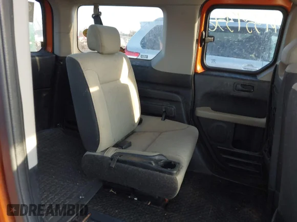 ✅ 2007 Honda Element EX • VIN: 5J6YH28717L004540 • Lot: 44354356. Wystawiony na IAAI z przebiegiem 225 094 mil. Bezpłatny archiwum sprzedaży aukcyjnych z USA i szczegółowy raport historii pojazdu na DreamBid. Zdjęcie 8.