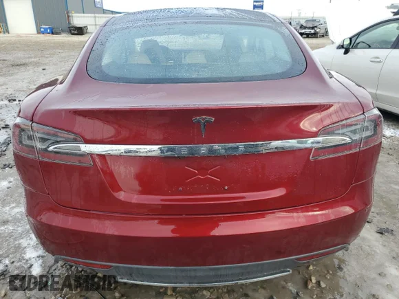 ✅ 2012 Tesla Model S Performance • VIN: 5YJSA1DP5CFS00963 • Лот: 72532082. Опубліковано раніше на Copart з пробігом 140 147 миль. Безкоштовний доступ до архіву аукціонних продажів зі США та докладний звіт про історію автомобіля на DreamBid. Зображення 6.