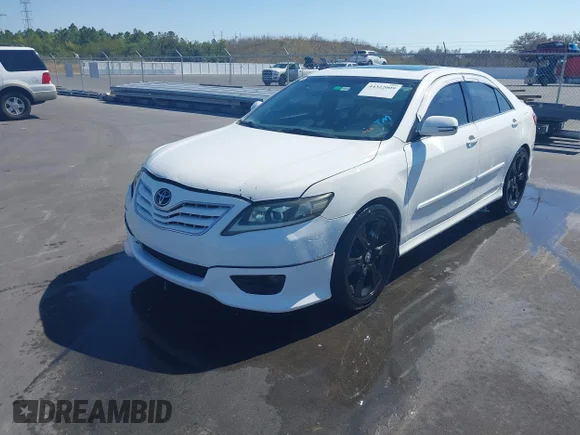 ✅ 2011 Toyota Camry LE • VIN: 4T1BF3EK1BU675401 • Lot: 44322009. Wystawiony na IAAI z przebiegiem 210 341 mil. Bezpłatny archiwum sprzedaży aukcyjnych z USA i szczegółowy raport historii pojazdu na DreamBid. Zdjęcie 2.