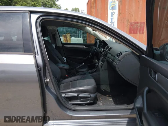 ✅ 2015 Volkswagen Passat S • VIN: 1VWAT7A32FC037634 • Lot: 45312664. Listed on IAAI with 170,630 mi. Free auction sales archive from the USA and detailed vehicle history report at DreamBid. Image 5.