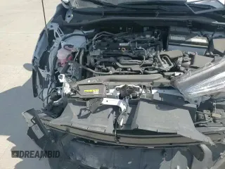 ✅ 2023 Toyota Corolla Cross LE • VIN: 7MUCAAAG9PV053756 • Lot: 83843075. Wystawiony na Copart z przebiegiem 31 068 mil. Bezpłatny archiwum sprzedaży aukcyjnych z USA i szczegółowy raport historii pojazdu na DreamBid. Zdjęcie 16.