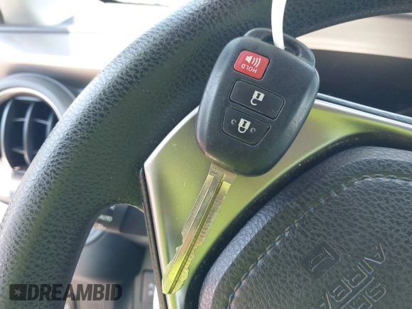 ✅ 2017 Toyota RAV4 LE • VIN: JTMBFREV9HJ700881 • Лот: 45123974. Опубликован ранее на IAAI с пробегом 69 676 миль. Бесплатный доступ к архиву аукционных продаж из США и подробный отчёт об истории автомобиля на DreamBid. Изображение 11.