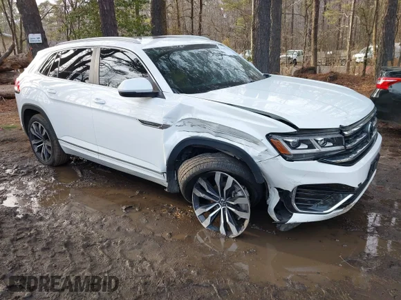✅ 2021 Volkswagen Atlas SEL • VIN: 1V2SE2CA5MC220571 • Lot: 44305753. Listed on IAAI with 72,979 mi. Free auction sales archive from the USA and detailed vehicle history report at DreamBid. Image 1.