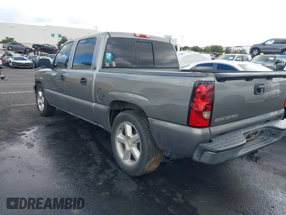 ✅ 2006 Chevrolet Silverado 1500 LT1 • VIN: 2GCEC13T061227310 • Lot: 43726563. Wystawiony na IAAI z przebiegiem 281 780 mil. Bezpłatny archiwum sprzedaży aukcyjnych z USA i szczegółowy raport historii pojazdu na DreamBid. Zdjęcie 3.