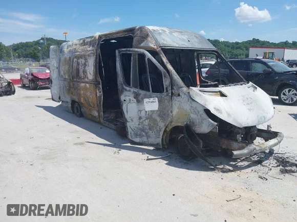 ✅ 2020 Mercedes-Benz Sprinter Cargo • VIN: W1W4ECHY9LT021032 • Лот: 42594061. Опубликован ранее на IAAI с пробегом Не указан. Бесплатный доступ к архиву аукционных продаж из США и подробный отчёт об истории автомобиля на DreamBid. Изображение 1.