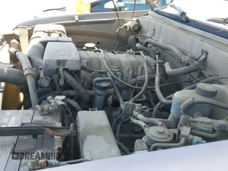 ✅ 2001 Toyota Tundra SR5 • VIN: 5TBRT34121S133479 • Лот: 42328084. Опубликован ранее на IAAI с пробегом 248 200 миль. Бесплатный доступ к архиву аукционных продаж из США и подробный отчёт об истории автомобиля на DreamBid. Изображение 13.