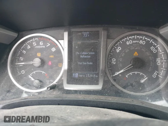 ✅ 2022 Toyota Tacoma SR • VIN: 3TYAX5GN1NT039431 • Lot: 45079441. Wystawiony na IAAI z przebiegiem 165 302 mil. Bezpłatny archiwum sprzedaży aukcyjnych z USA i szczegółowy raport historii pojazdu na DreamBid. Zdjęcie 7.
