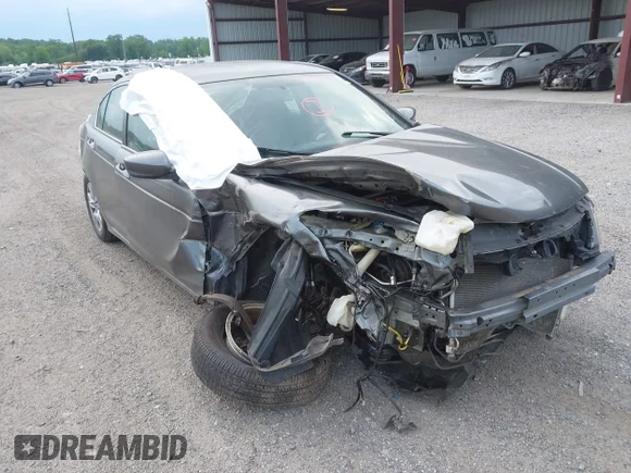 ✅ 2012 Honda Accord SE • VIN: 1HGCP2F61CA035775 • Lot: 45086815. Wystawiony na IAAI z przebiegiem 125 641 mil. Bezpłatny archiwum sprzedaży aukcyjnych z USA i szczegółowy raport historii pojazdu na DreamBid. Zdjęcie 1.