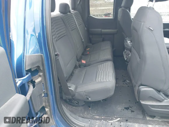 ✅ 2022 Ford F-150 XL • VIN: 1FTFX1E56NFA63592 • Lot: 41889986. Wystawiony na IAAI z przebiegiem 49 017 mil. Bezpłatny archiwum sprzedaży aukcyjnych z USA i szczegółowy raport historii pojazdu na DreamBid. Zdjęcie 8.