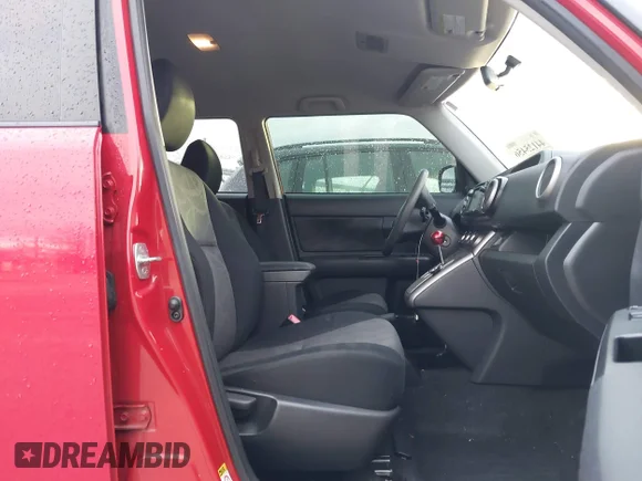 ✅ 2014 Scion xB • VIN: JTLZE4FE4EJ054717 • Lot: 44125456. Wystawiony na IAAI z przebiegiem 98 569 mil. Bezpłatny archiwum sprzedaży aukcyjnych z USA i szczegółowy raport historii pojazdu na DreamBid. Zdjęcie 5.