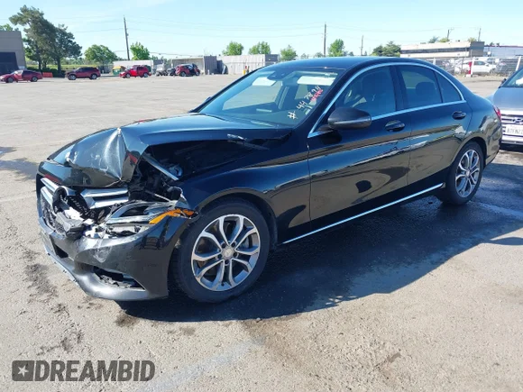 ✅ 2016 Mercedes-Benz C 300 Sport • VIN: 55SWF4JB7GU121327 • Лот: 44789894. Опубліковано раніше на IAAI з пробігом 144 497 миль. Безкоштовний доступ до архіву аукціонних продажів зі США та докладний звіт про історію автомобіля на DreamBid. Зображення 2.