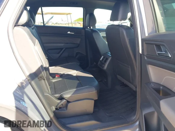 ✅ 2022 Volkswagen Atlas SE • VIN: 1V2KE2CA9NC201538 • Lot: 44533640. Wystawiony na IAAI z przebiegiem 128 127 mil. Bezpłatny archiwum sprzedaży aukcyjnych z USA i szczegółowy raport historii pojazdu na DreamBid. Zdjęcie 8.