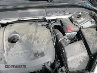 ✅ 2020 Volvo XC60 Momentum • VIN: YV4102RK9L1531780 • Lot: 89855085. Listed on Copart with 99,902 mi. Free auction sales archive from the USA and detailed vehicle history report at DreamBid. Image 15.