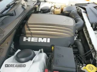 2019 Dodge Challenger R/T z VIN 2C3CDZBT8KH759253, wystawiony jako IAAI lot #43159756 z przebiegiem 92 199 mil mil oraz . Historia ofert i sprzedaży dostępna na DreamBid. Obrazek 19.