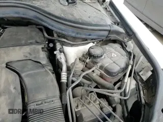 ✅ 2019 Mercedes-Benz GLE 43 AMG • VIN: 4JGED6EB4KA126541 • Lot: 81886745. Wystawiony na Copart z przebiegiem 83 055 mil. Bezpłatny archiwum sprzedaży aukcyjnych z USA i szczegółowy raport historii pojazdu na DreamBid. Zdjęcie 15.