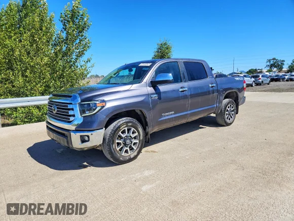 ✅ 2019 Toyota Tundra Limited • VIN: 5TFHY5F12KX821698 • Лот: 56054436. Опубликован ранее на Copart с пробегом 75 057 миль. Бесплатный доступ к архиву аукционных продаж из США и подробный отчёт об истории автомобиля на DreamBid. Изображение 1.