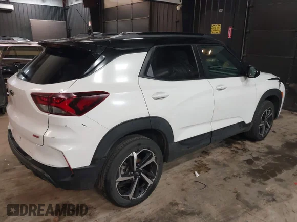 ✅ 2023 Chevrolet TrailBlazer RS • VIN: KL79MUSL0PB092555 • Лот: 44646920. Опубліковано раніше на IAAI з пробігом 55 597 миль. Безкоштовний доступ до архіву аукціонних продажів зі США та докладний звіт про історію автомобіля на DreamBid. Зображення 4.