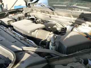 ✅ 2024 GMC Yukon XL SLT • VIN: 1GKS2GKD2RR157523 • Lot: 41600219. Listed on IAAI with 52,444 mi. Free auction sales archive from the USA and detailed vehicle history report at DreamBid. Image 20.