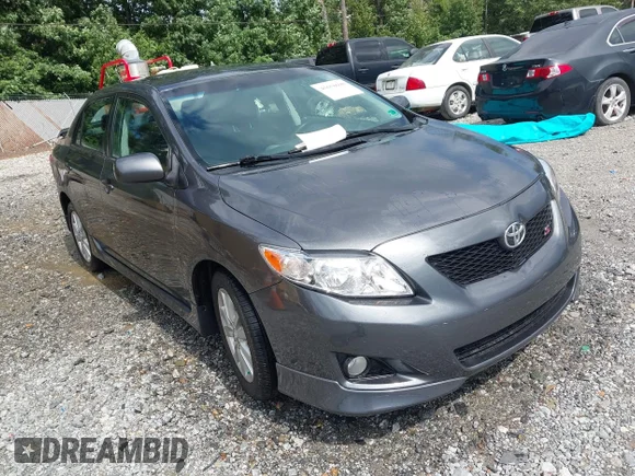 ✅ 2010 Toyota Corolla S • VIN: 2T1BU4EE4AC445017 • Lot: 45658698. Wystawiony na IAAI z przebiegiem 154 301 mil. Bezpłatny archiwum sprzedaży aukcyjnych z USA i szczegółowy raport historii pojazdu na DreamBid. Zdjęcie 1.