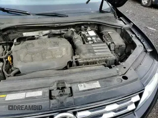 ✅ 2018 Volkswagen Tiguan SEL • VIN: 3VV2B7AX9JM073181 • Лот: 92267375. Опубликован ранее на Copart с пробегом 143 777 миль. Бесплатный доступ к архиву аукционных продаж из США и подробный отчёт об истории автомобиля на DreamBid. Изображение 14.