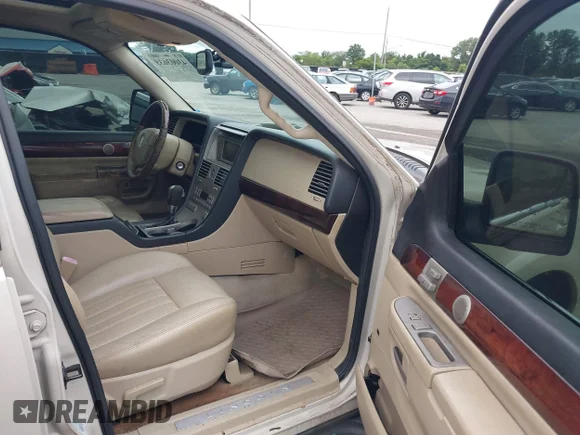 ✅ 2005 Lincoln Aviator • VIN: 5LMEU88H35ZJ06005 • Лот: 43003635. Опубліковано раніше на IAAI з пробігом 164 591 миль. Безкоштовний доступ до архіву аукціонних продажів зі США та докладний звіт про історію автомобіля на DreamBid. Зображення 5.