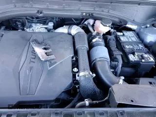 ✅ 2024 Hyundai Santa Fe Calligraphy • VIN: 5NMP54GL6RH061406 • Lot: 86195335. Listed on Copart with 11,620 mi. Free auction sales archive from the USA and detailed vehicle history report at DreamBid. Image 17.