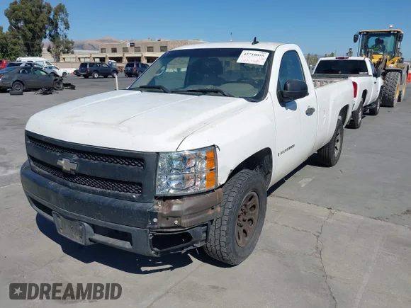 ✅ 2007 Chevrolet Silverado 1500 Work Truck • VIN: 1GCEC14C47Z534924 • Lot: 42710055. Wystawiony na IAAI z przebiegiem 304 140 mil. Bezpłatny archiwum sprzedaży aukcyjnych z USA i szczegółowy raport historii pojazdu na DreamBid. Zdjęcie 6.