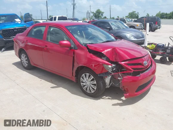 ✅ 2013 Toyota Corolla LE • VIN: JTDBU4EE0DJ123080 • Lot: 45469510. Wystawiony na IAAI z przebiegiem 185 589 mil. Bezpłatny archiwum sprzedaży aukcyjnych z USA i szczegółowy raport historii pojazdu na DreamBid. Zdjęcie 1.