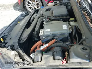 ✅ 2017 Ford Fusion Hybrid Titanium • VIN: 3FA6P0RU5HR301716 • Lot: 42017600. Listed on IAAI with 147,232 mi. Free auction sales archive from the USA and detailed vehicle history report at DreamBid. Image 19.